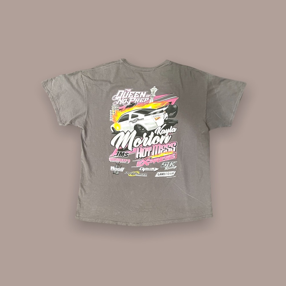 • vintage NASCAR Tee
• Large
• Never worn
• condition-Good